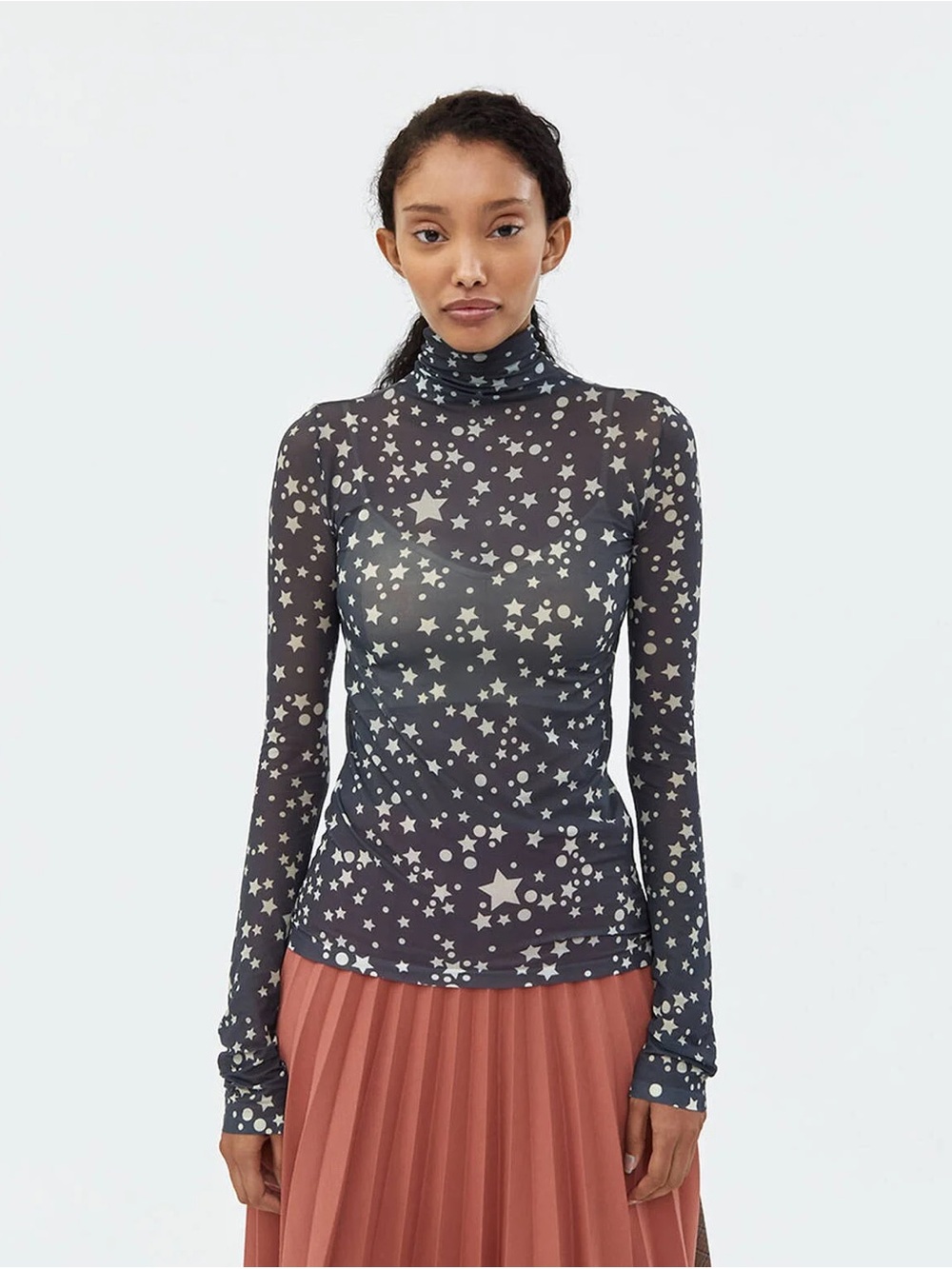 Long Sleeve Star-Print Mock Neck Top - Black/Gray
